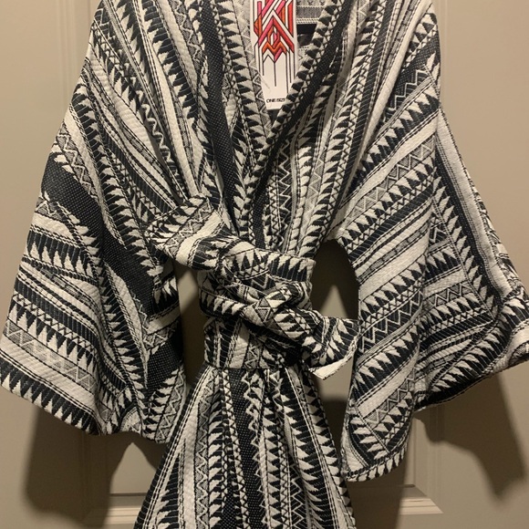 La Vie Boheme Black & White Tribal Kimono dress or jacket - Picture 2 of 3